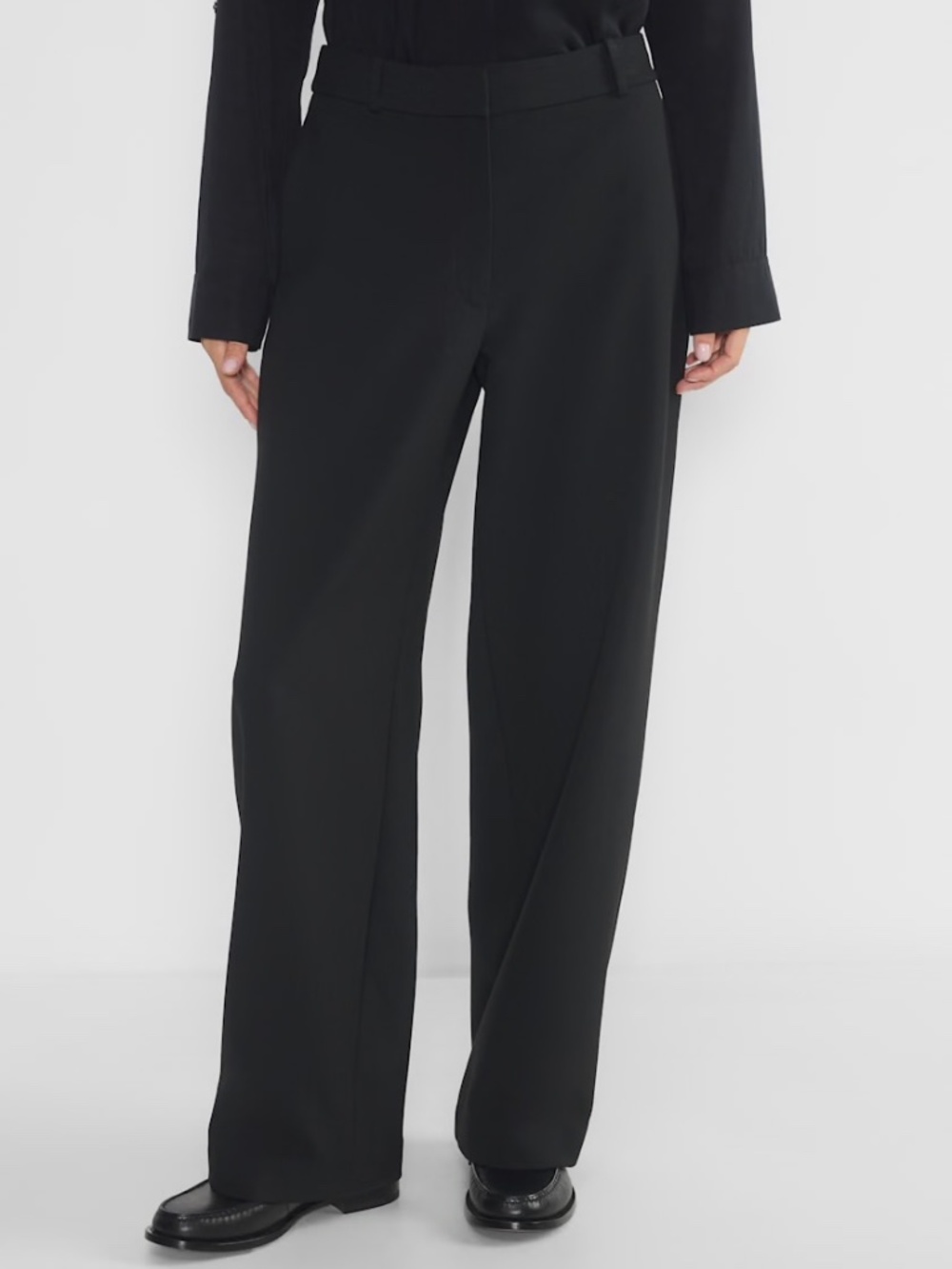 Aritzia Low-rise Black Masterful Pants (Babaton)